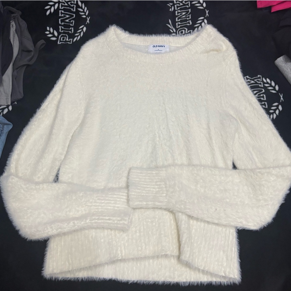 Old Navy Cream Crew Neck Sweater with Chunky Knit